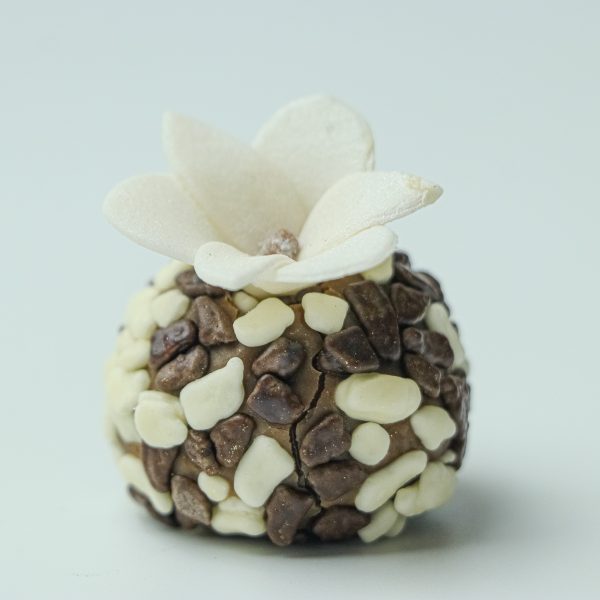 Brigadeiro flor branca
